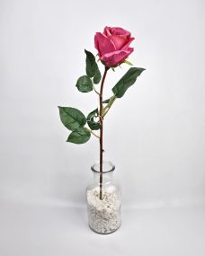 Искусственная розовая роза за 560 ₽