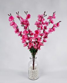 Искусственная ветка розовых цветущих цветов за 260 ₽