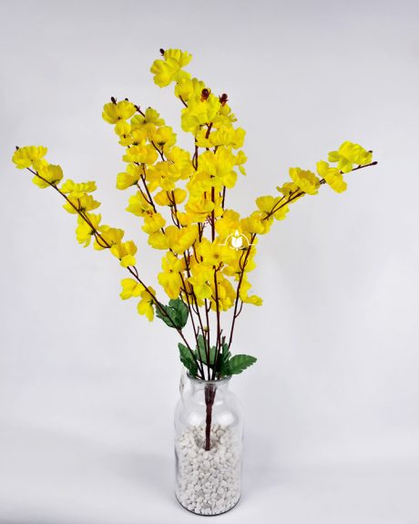 Искусственная ветка желтых цветущих цветов